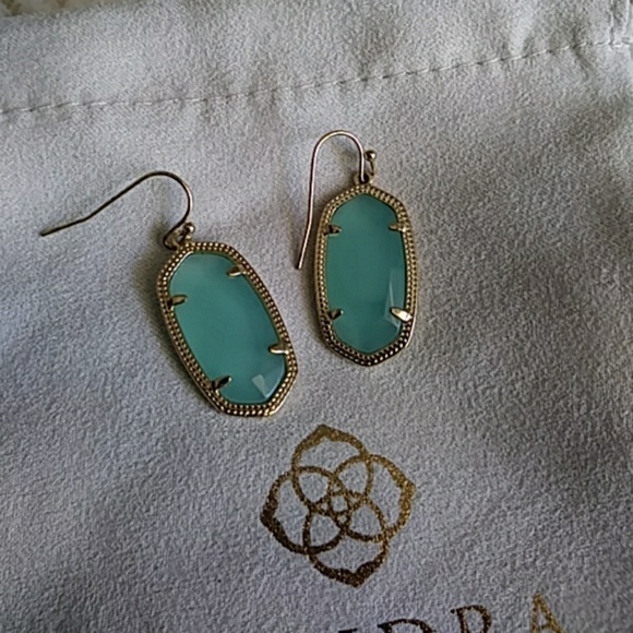 Kendra Scott Jewelry - Chalcedony Danis Kendra Scott Jewelry - Chalcedony Danis